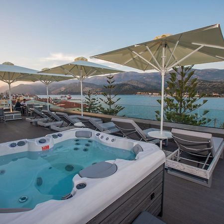 Mouikis Hotel Kefalonia アルゴストリオン エクステリア 写真