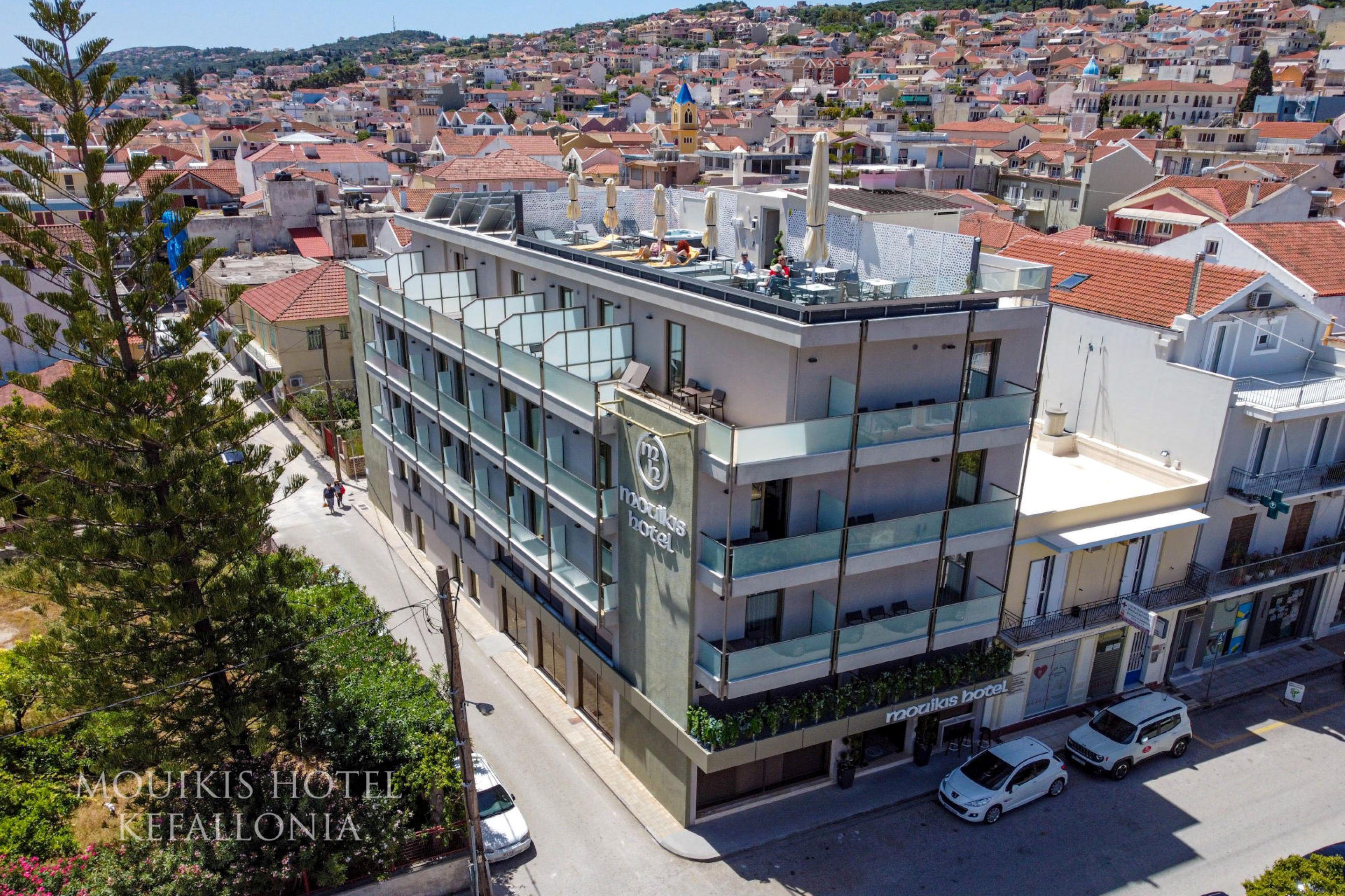 Mouikis Hotel Kefalonia アルゴストリオン エクステリア 写真