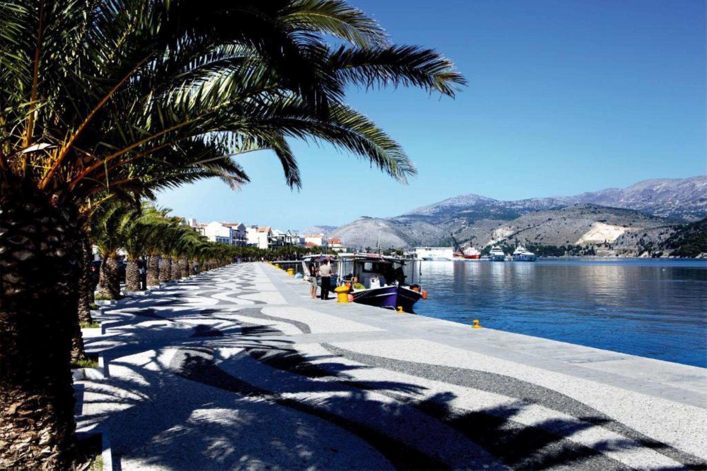 Mouikis Hotel Kefalonia アルゴストリオン エクステリア 写真